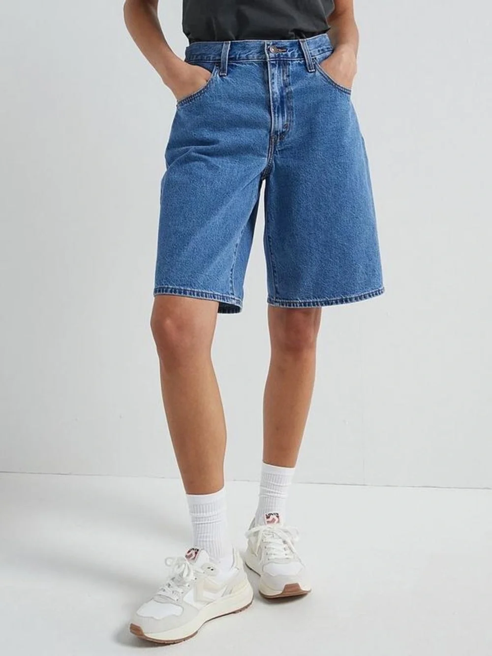 Levi’s Baggy Dad Jorts size 31